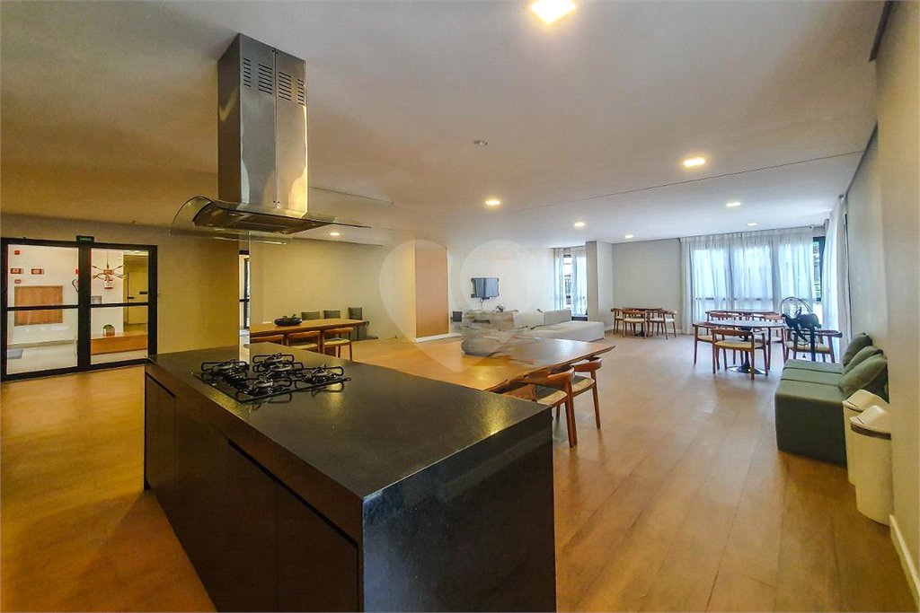 Apartamento de 33m² com 1 Quarto e 1 Vaga à Venda na Vila Mariana