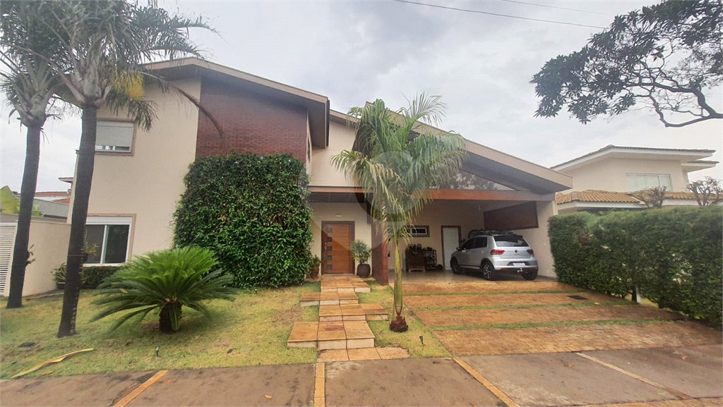 Casa no condomínio Damha II á venda!