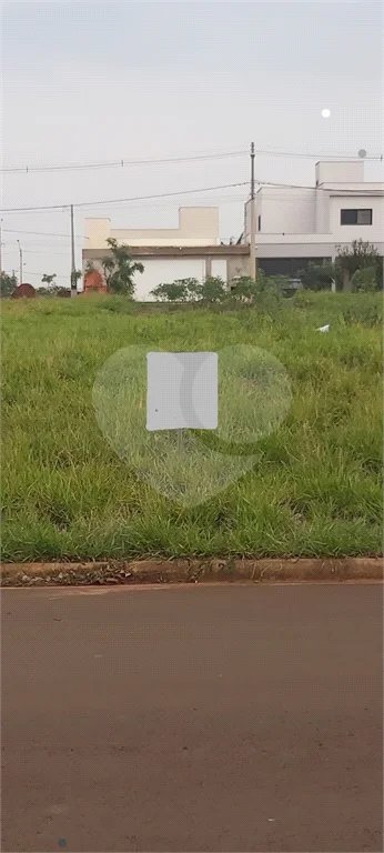 Excelente oportunidade no loteamento Terra Di Treviso! Terreno pronto para construir, com ótima topo