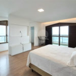 Encante-se com esta sofisticada cobertura no Jardim do Mar! São 4 suítes, piscina privativa, espaço gourmet e 5 vagas. Agende sua visita e surpreenda-se!
