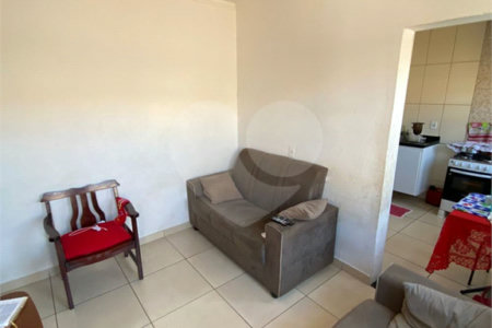Casa e sala comercial na Vila Jacobucci