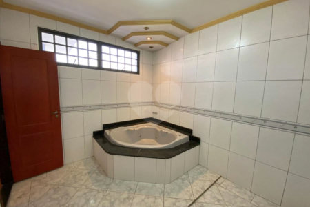 Casa no Jardim Hikare