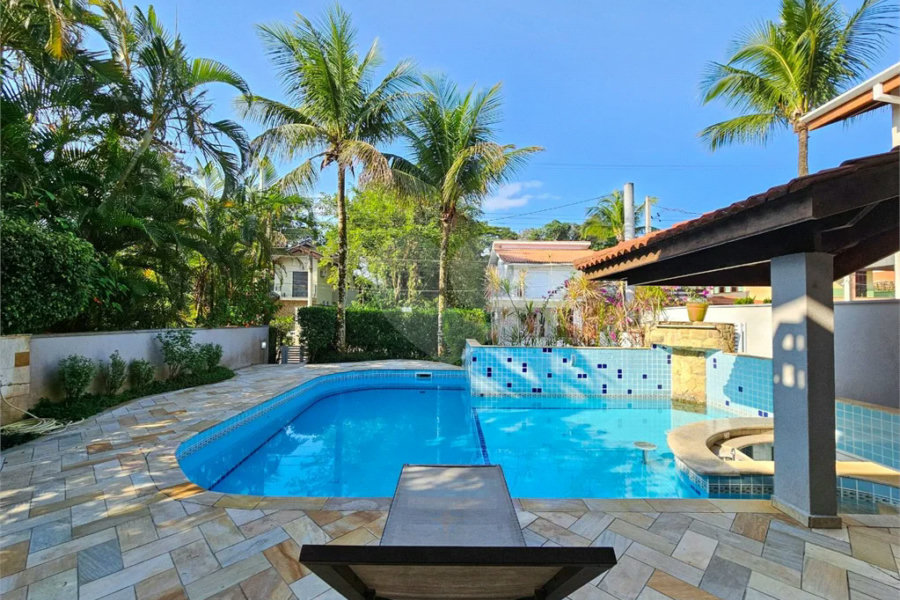 Casa à venda com 6 quartos, sendo 4 suítes, em Riviera de São Lourenço, Bertioga, SP