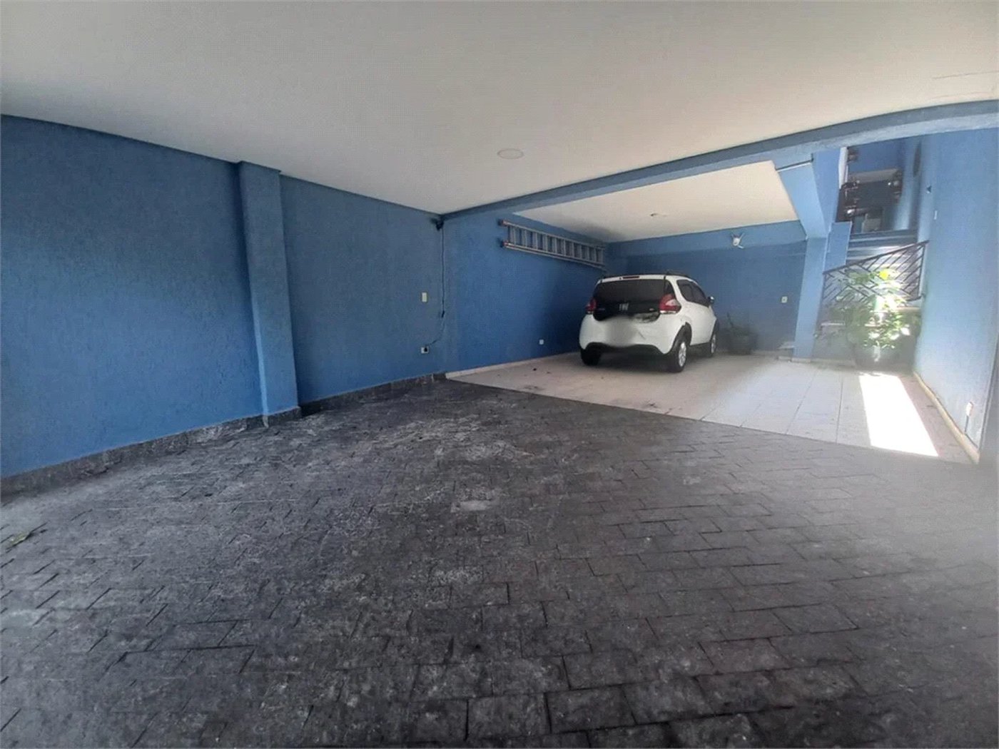 Casa à venda com 5 quartos, sendo 3 suítes, em Jardim Bonfiglioli, São Paulo, SP