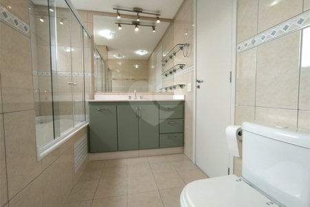 Apartamento de 145m2 com varanda gourmet 3 dormitórios e 2 vagas à venda na Chácara Klabin