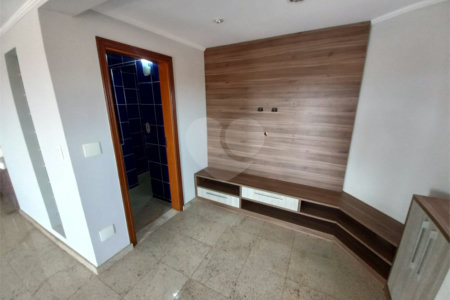Duplex no Edifício Acapulco.