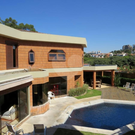 Casa de Vila à venda com 5 quartos, sendo 3 suítes, em Morumbi, São Paulo, SP