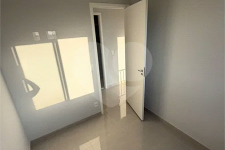 Apartamento à venda na Vila São João, próximo as Shopping Internacional de Guarulhos, com 43 m² com 2 dormitórios e 1 vaga de garagem