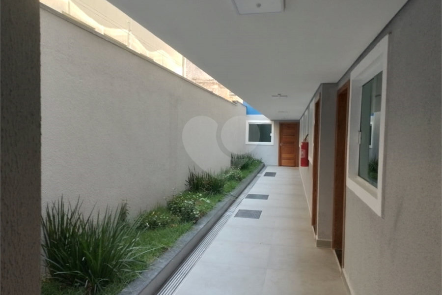 Apartamento Novo com 2 Dormitórios, Elevador na Vila Gustavo. Aceita Pet.
