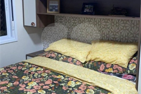 Apartamento 2 Dorms na SÉ (26º andar)