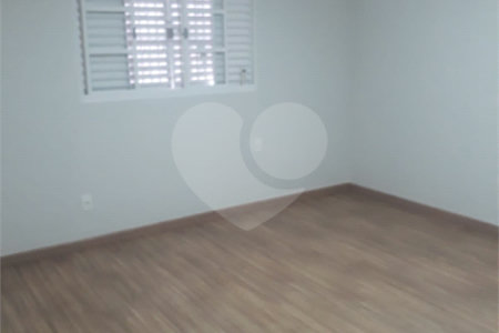 Excelente casa para venda no Parque Fher