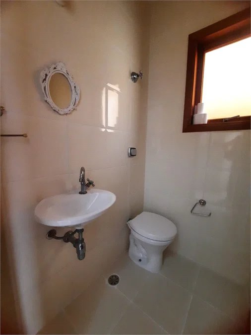 Casa para alugar com 3 quartos, sendo 1 suíte, no condomínio Residencial Sol Francisco, São Paulo - SP