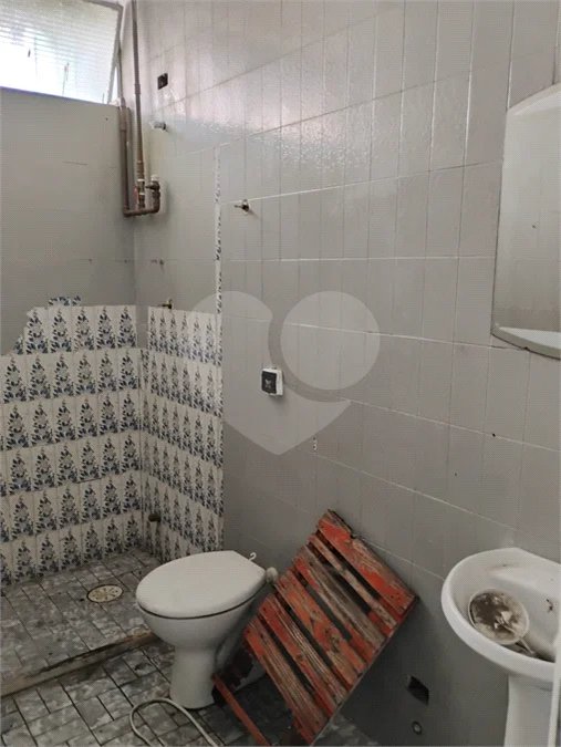 Sobrado na Vila Santa Catarina — 121 m² | Esquina Estratégica
