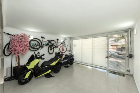 Sobrado à venda com 231 m² sendo 3 dormitórios uma suíte no bairro da Saúde.