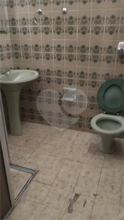 CASA A VENDA COM 125M², 2 DORMITÓRIOS, 1 BANHEIRO, 1 VAGA, TAUBATÉ/SP.