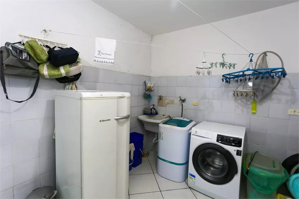 Sobrado à venda com 4 quartos, sendo 1 suíte,  em Vila Sônia, São Paulo, SP