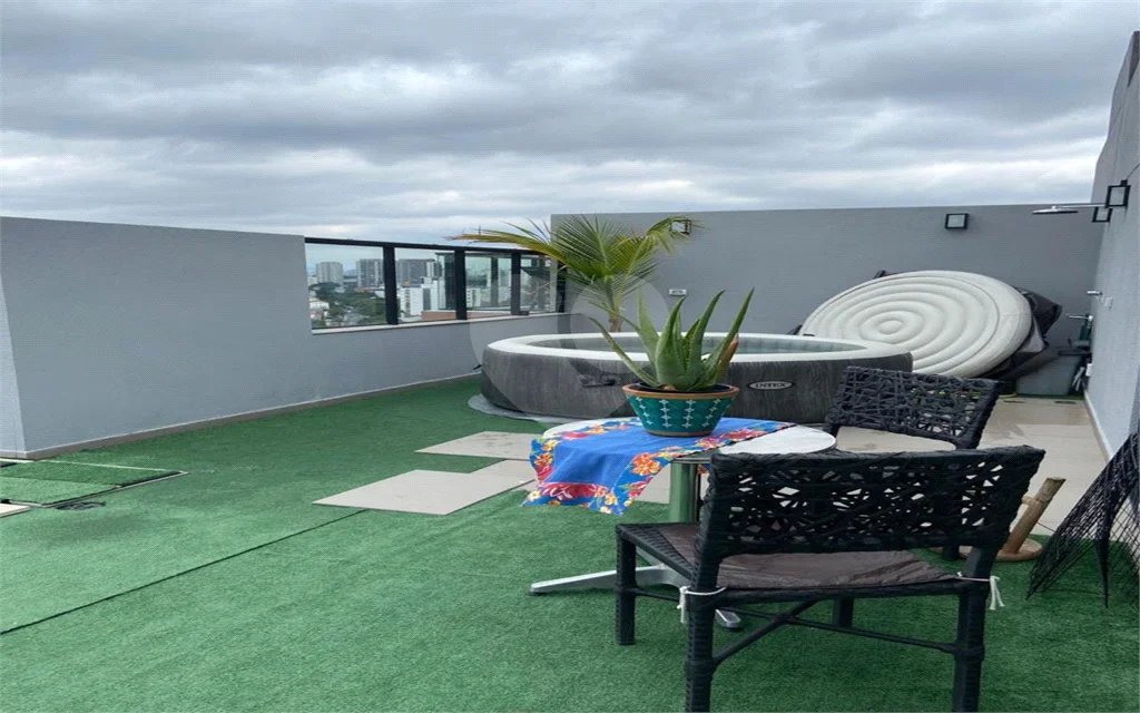 Cobertura duplex com 178 m², 3 quartos, 2 suítes em Mirandópolis