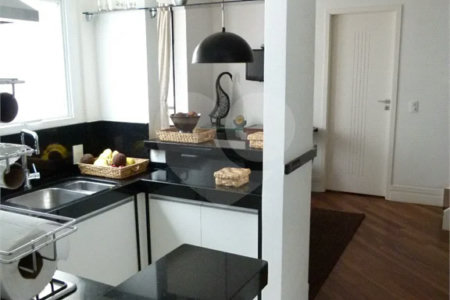 Cobertura Duplex com 126,metros quadrados próximo ao Shopping Pátio Paulista.