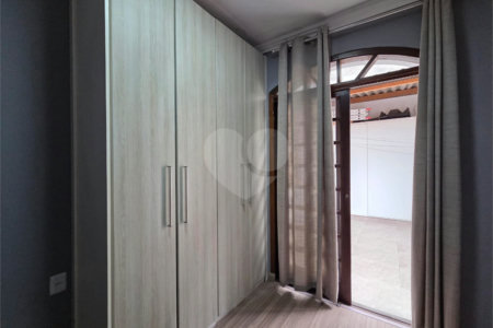 Sobrado Reformado 3 Dorms sendo 1 Suíte e 2 Vagas