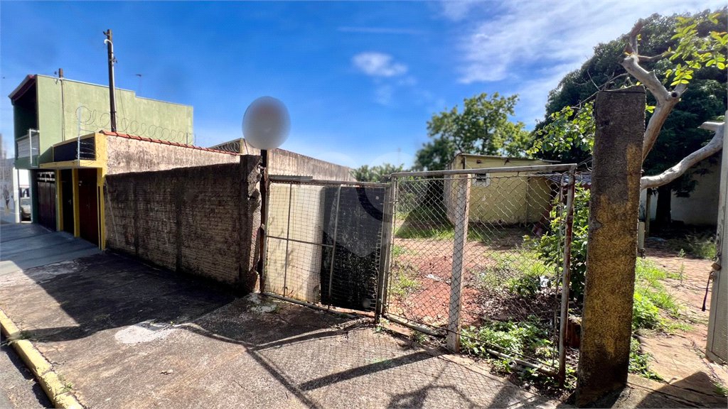 Terreno à Venda no Jardim Tangará