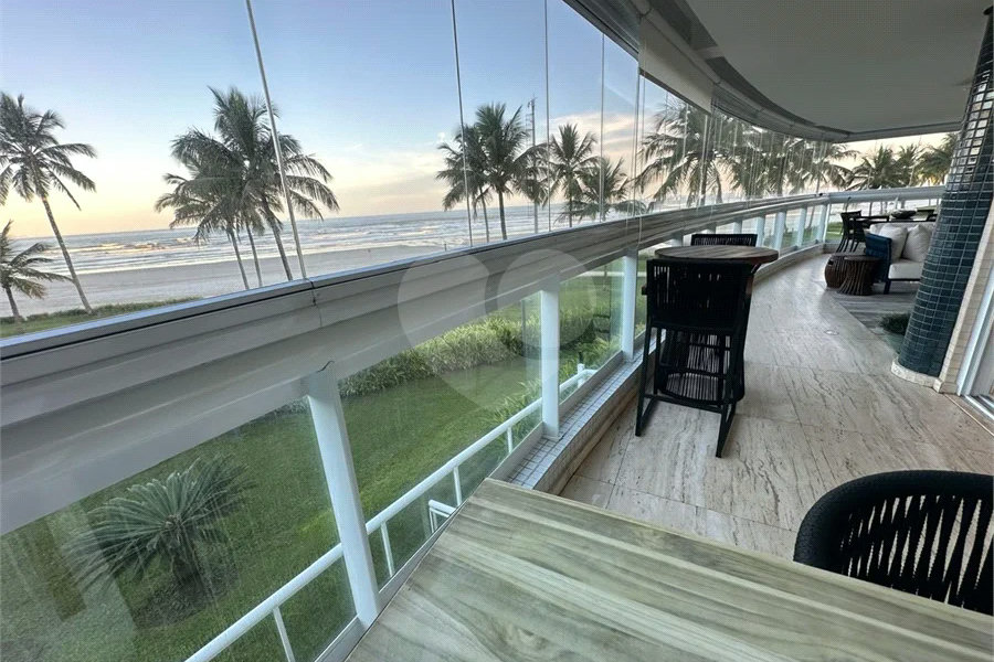 Apartamento à venda com 5 suítes em Riviera de São Lourenço, Bertioga, SP