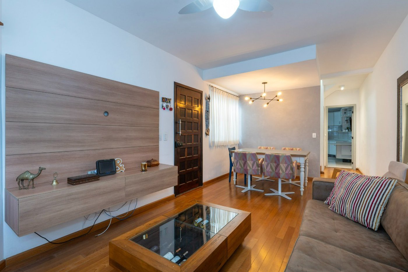 Sobrado à venda com 3 quartos, sendo 1 suíte, em Vila Morse, São Paulo, SP