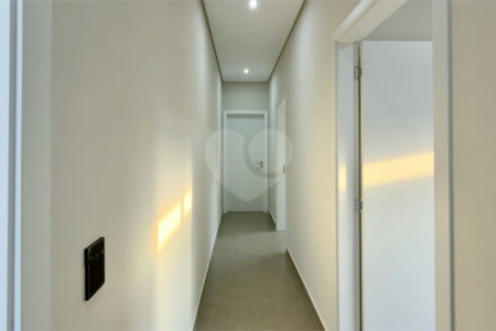 Casa térrea 3 dormitórios (3 suítes), espaço gourmet, piscina, 2 vagas garagem, condomínio fechado com ampla área lazer
