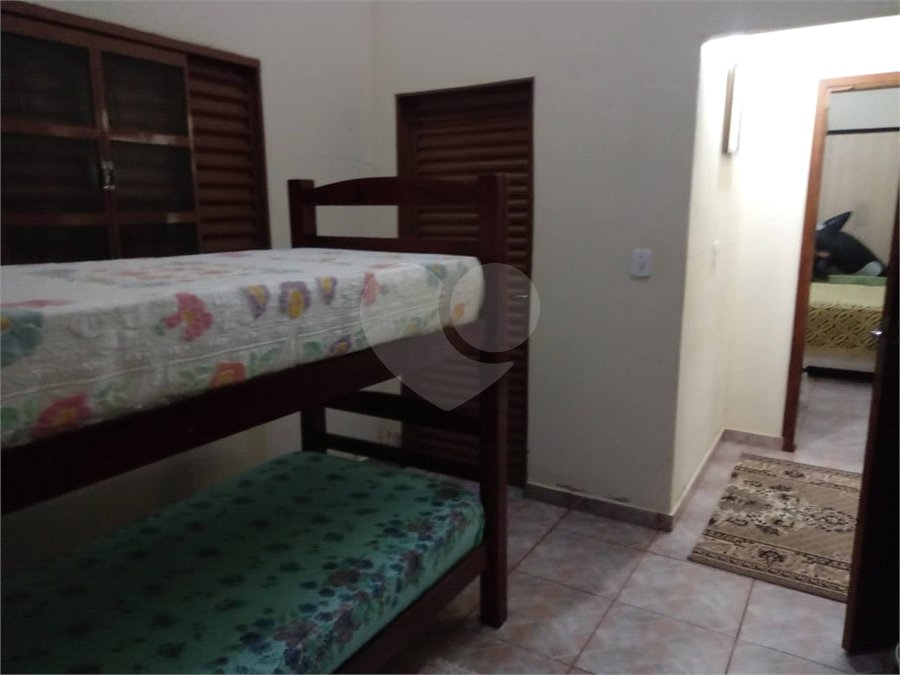 Chácara Balneário do 29 com piscina.