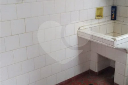 Sobrado a Venda na Mooca, com 248 m²