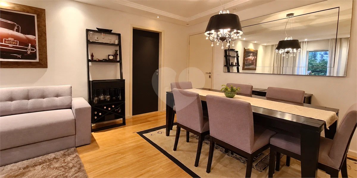 Apartamento com 3 dormitórios, 1 suíte, sala ampliada, varanda gourmet, planejados e 2 vagas. Condomínio com lazer completo e ótima localização em São Bernardo do Campo.
