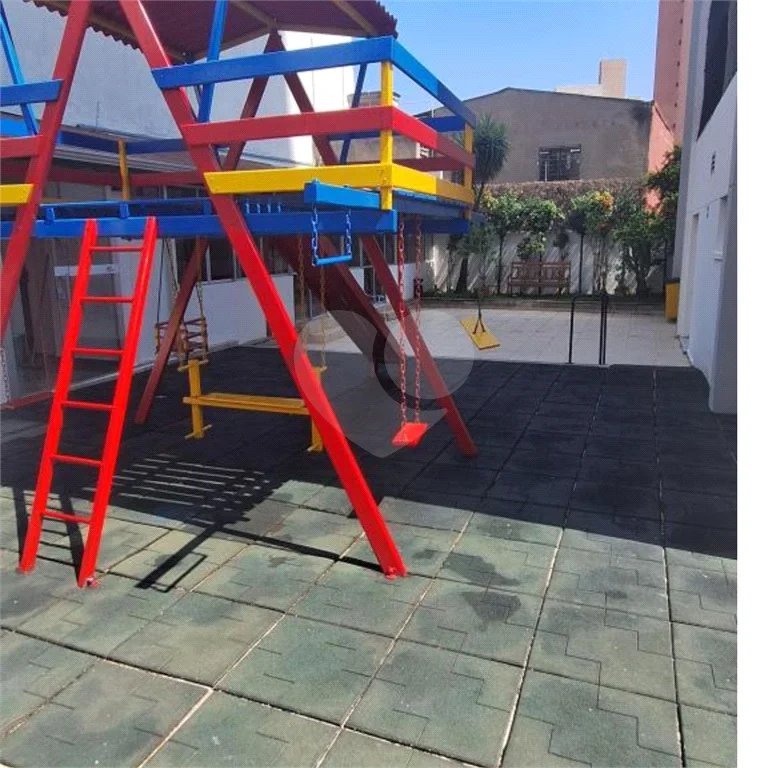 Apartamento no Ipiranga de 94m2 com 2 dorms, 1 suíte, 3 banheiros, 2 vagas. Estuda permuta.