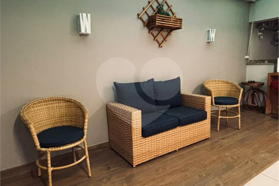 Casa para alugar com 4 quartos, sendo 2 suítes, no condomínio Floradas da Serra, São Paulo - SP
