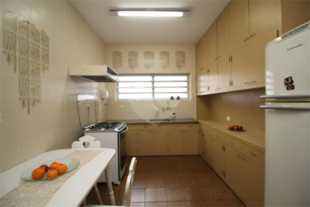 Casa à venda com 6 quartos, sendo 1 suíte, em Brooklin, São Paulo, SP