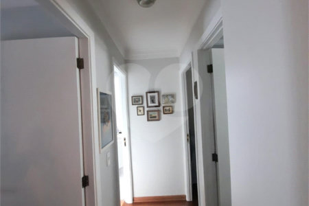 Apartamento à venda com 3 quartos, sendo 1 suíte,  em Alto da Boa Vista, São Paulo, SP