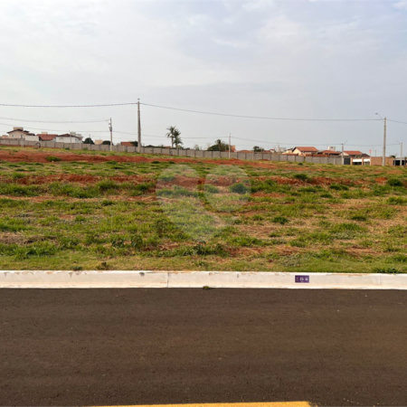 Terreno no Condomínio Monte das Araucárias