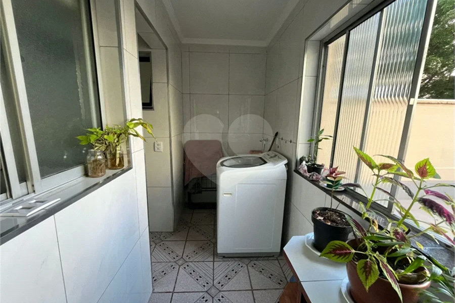 Apartamento Garden com 195 m² de Área Útil, 3 Dormitórios e 2 Vagas