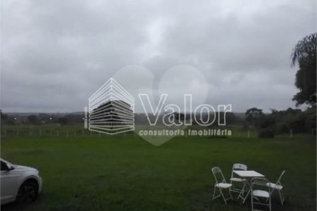 Área rural para venda no Varjão.