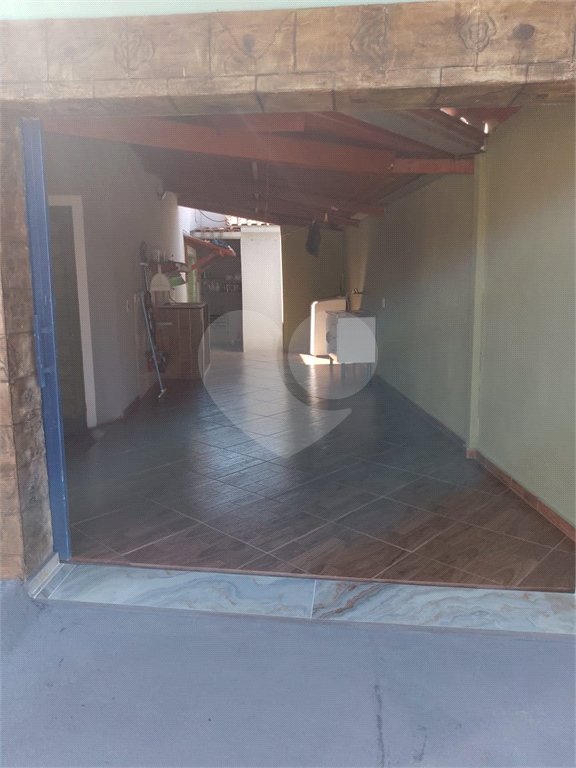 Casa a venda com 2 dormitorios sendo ! suite em iIbate