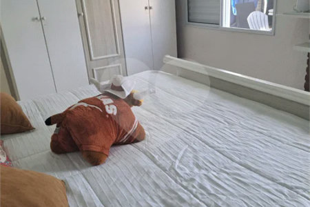 Casa Ampla com 5 Dormitórios, Piscina e Lazer Completo em Terreno de 1.260 m²