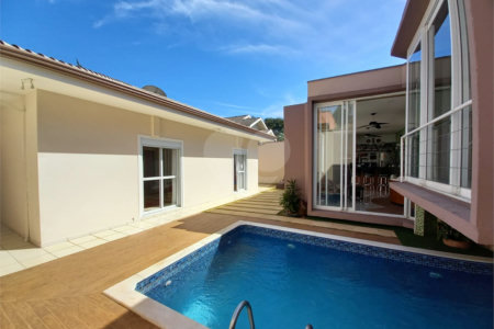 Casa a venda em condominio em Vinhedo