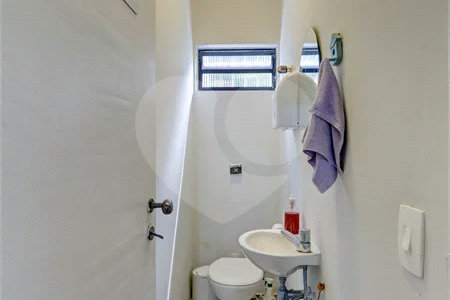 Sobrado à venda com 3 quartos, sendo 1 suíte, em Chácara Santo Antônio, São Paulo, SP