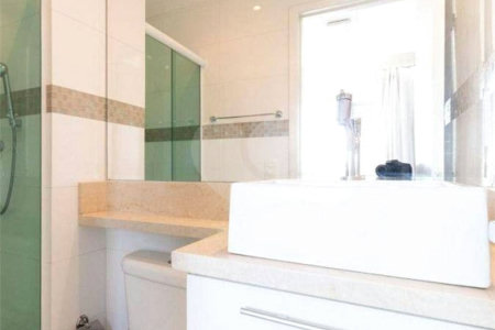 Apartamento Condominio Clube em Pinheiros com 90 m² Útil com 3 dormitórios sendo 1 suíte com 1 Vagas