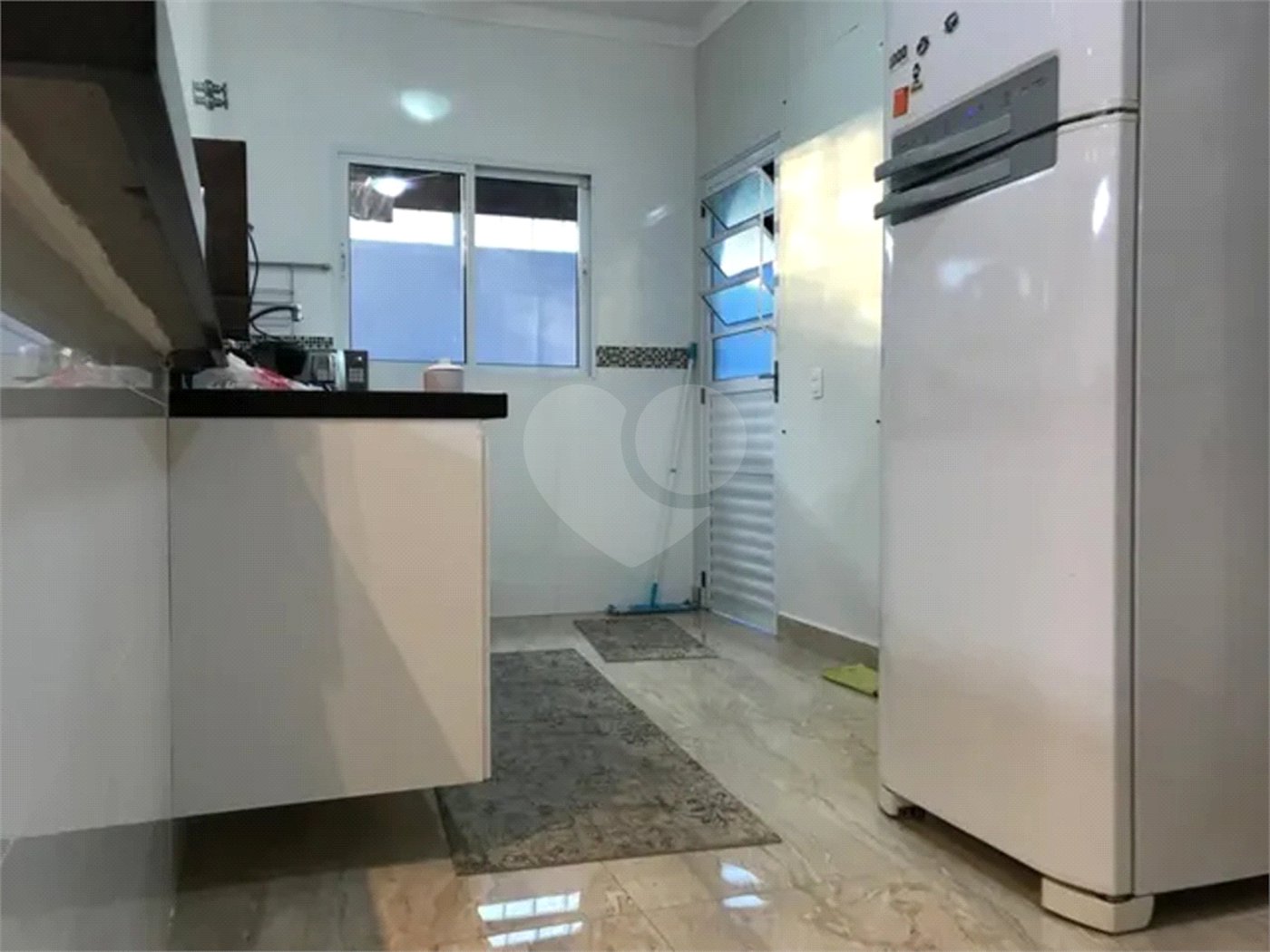 CASA A VENDA NO VILA BRANCA COM 3 DORMITORIOS, 2 BANHEIROS, 2 VAGAS, 175M², JACAREÍ/SP.