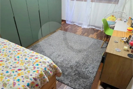 Refúgio de Alto Padrão em Condomínio Fechado: Natureza, Charme e 5.500m² de Terreno