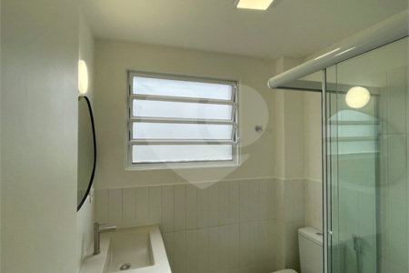 Apartamento à venda com 3 quartos, sendo 1 suíte, em Vila Mariana, São Paulo, SP