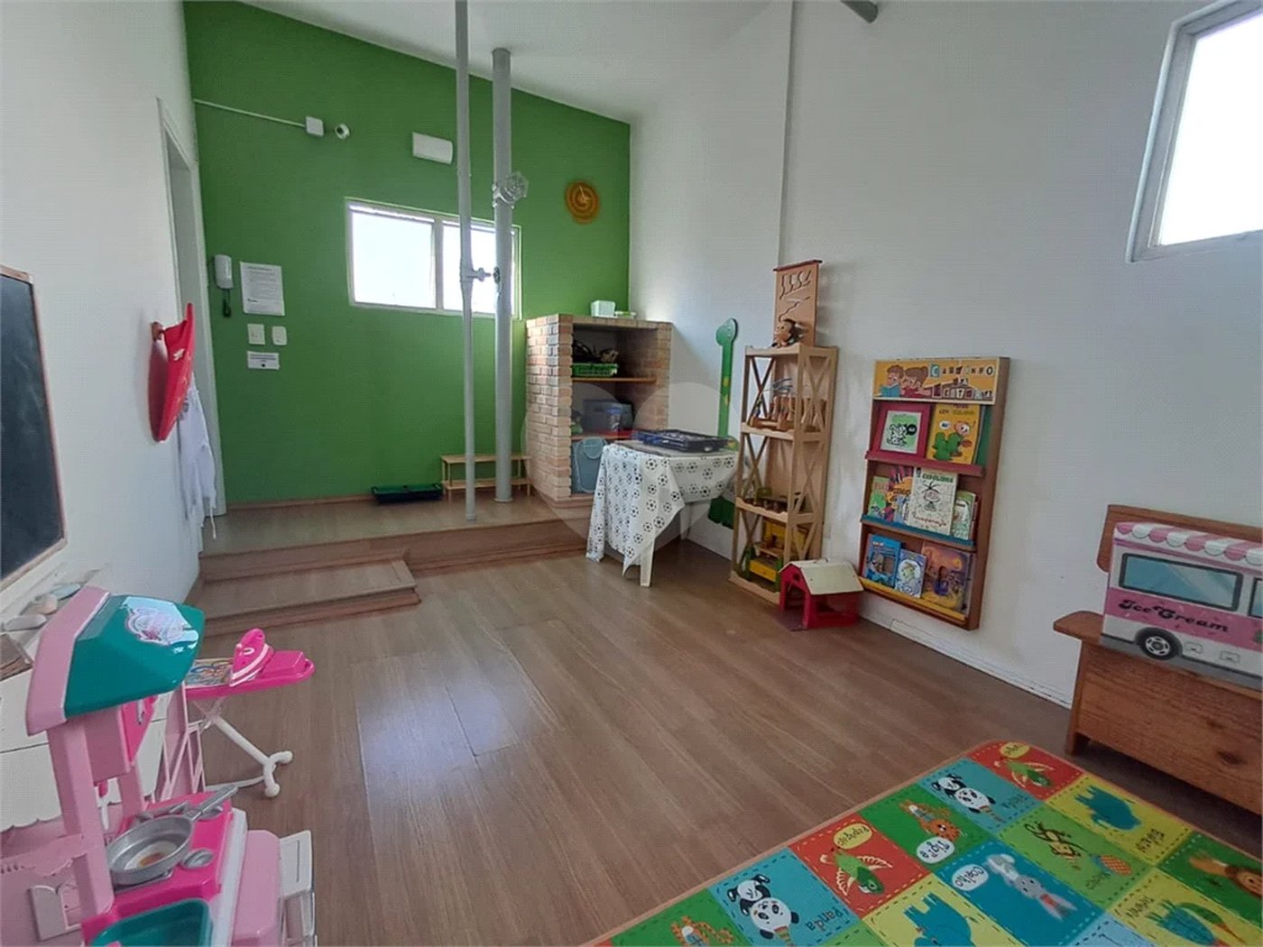 Imóvel de 141m² 3 quartos, 1 sendo suíte, retrofit no condomíno 1 vaga Paraíso