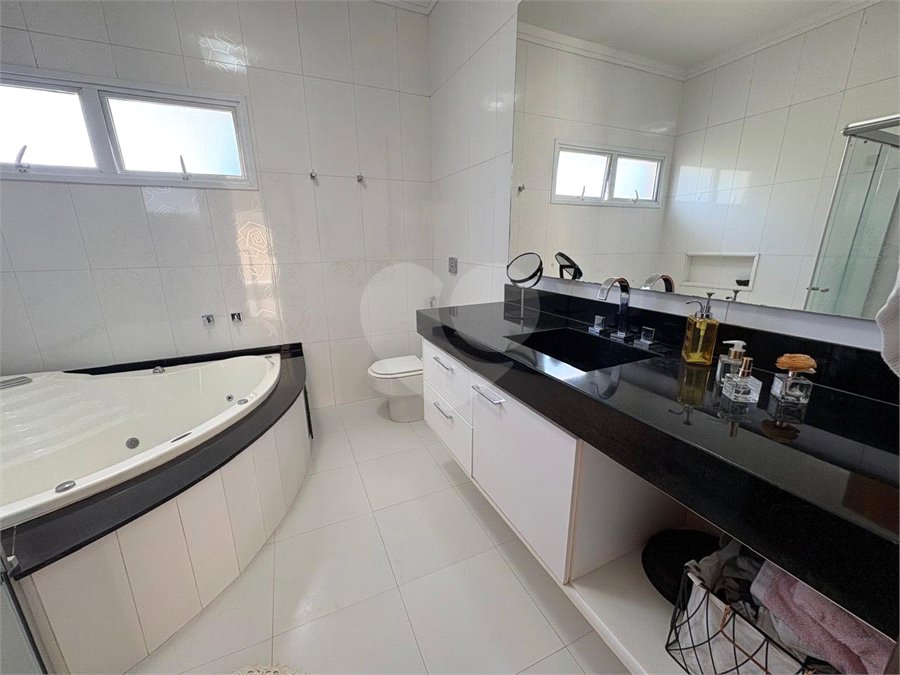 Casa à venda com 3 suítes no condomínio Damha II, São Carlos - SP