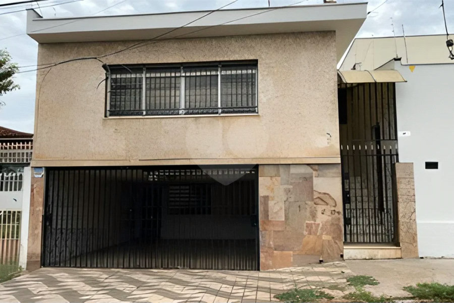 Sobrado comercial para alugar com 3 quartos no Centro de Piracicaba
