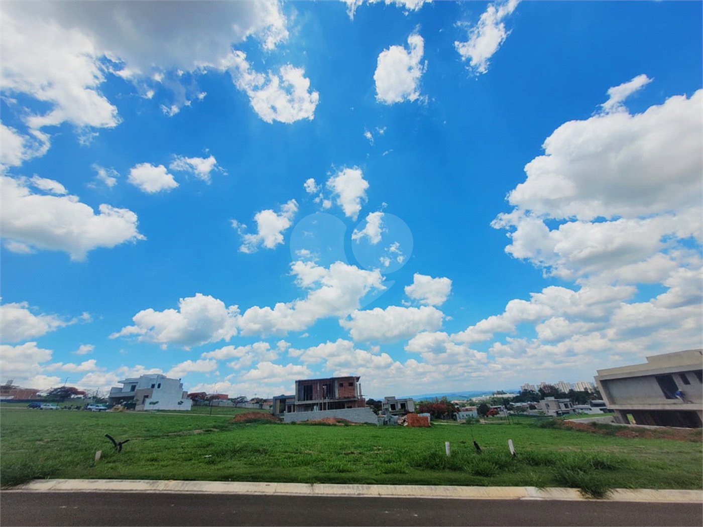 Oportunidade no Condomínio Villa Sapezal com ótima topografia - 360m² – Indaiatuba/SP