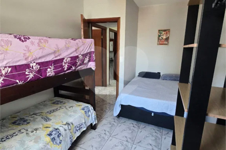 Belíssimo apartamento recém reformado na Praia Grande.